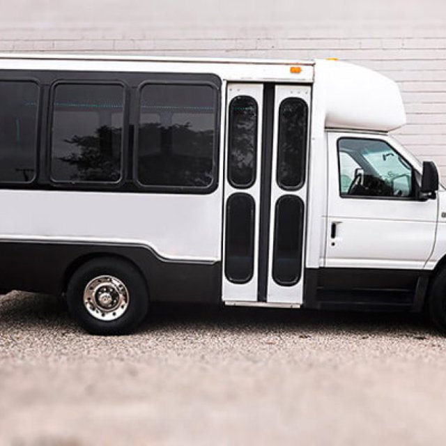 Milwaukee Limo Bus